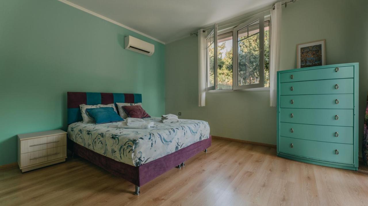 Crystal Villa Патра Экстерьер фото