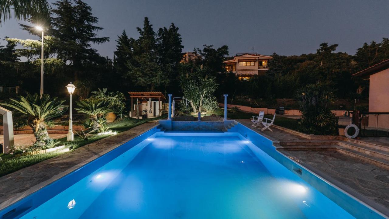 Crystal Villa Патра Экстерьер фото